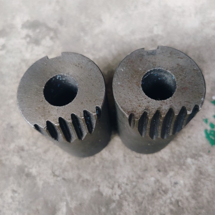 冲床配件锁套厦锻力牌100吨125套吨锁紧直径60距齿牙螺距8MM长200