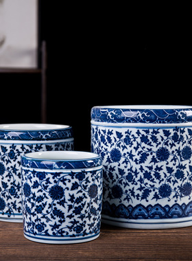 青花缠枝莲中式陶瓷笔筒景德镇瓷器龙纹书画筒家居客厅工艺品摆件