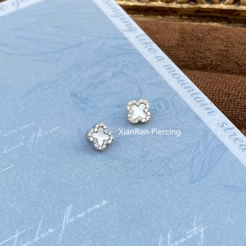 钛合金贝母四叶草耳钉防敏