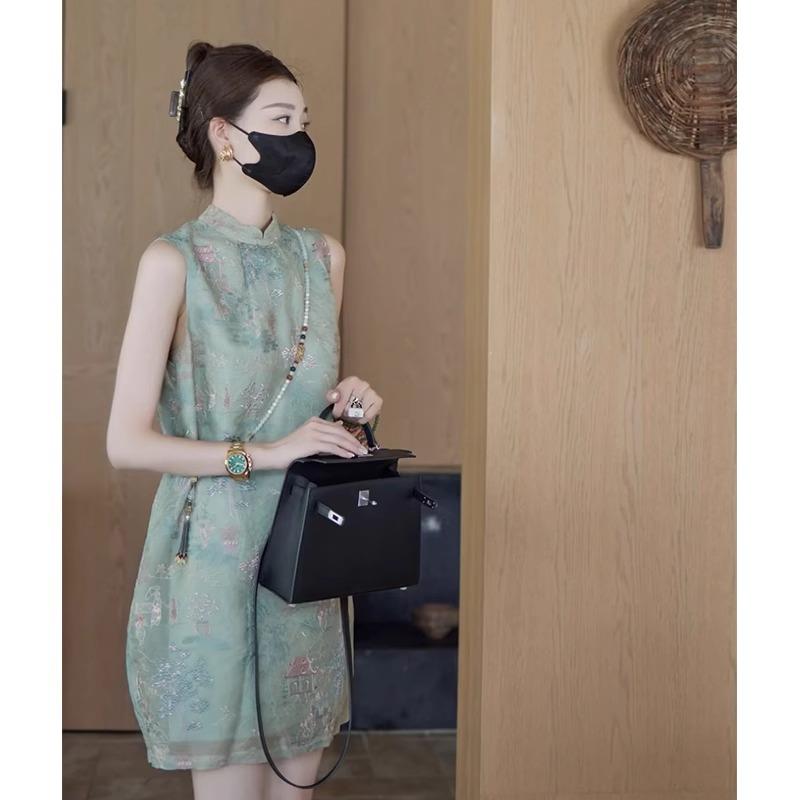 欧洲站改良旗袍2025夏季新款法式新中式国风女装绿色无袖连衣裙女