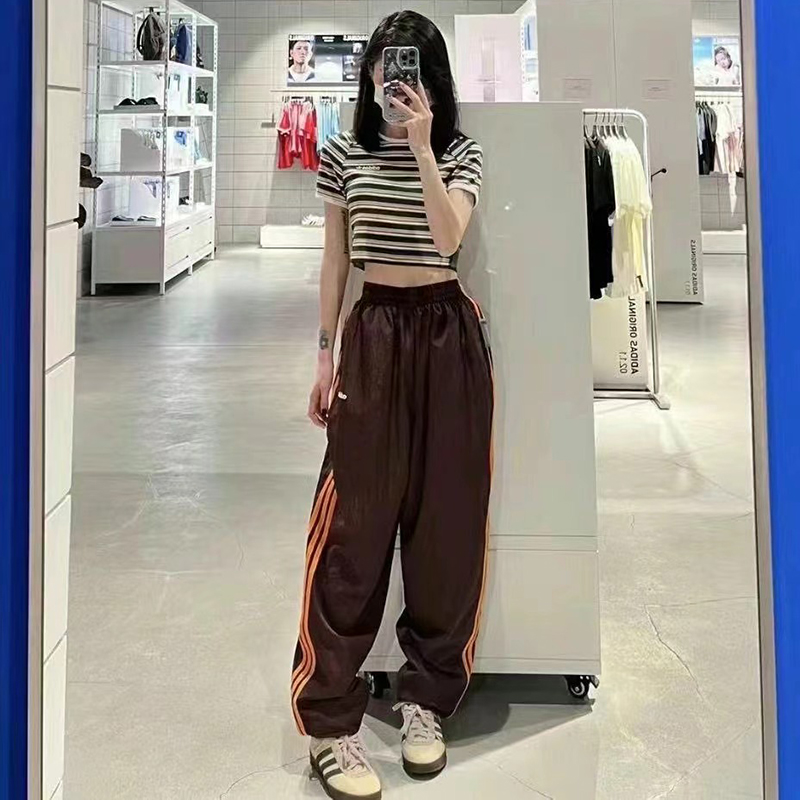 adidas三叶草束脚运动宽松长裤