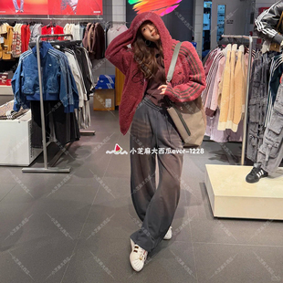 adidas三叶草正品女子休闲纯棉宽松梭织弯刀裤运动裤IA7519IA7518