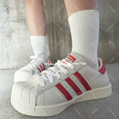 adidas三叶草AVAVAV联名运动鞋