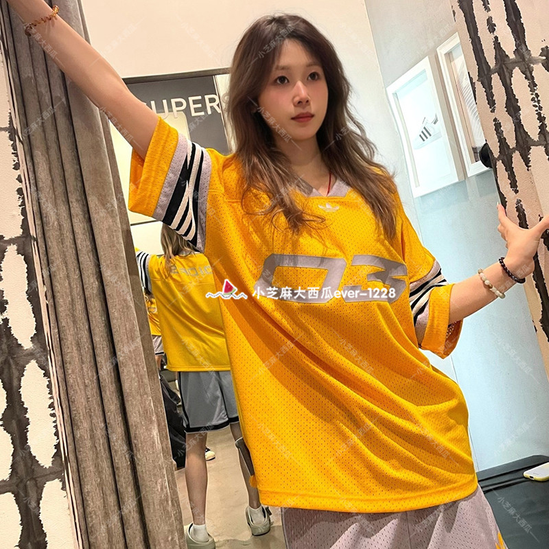 adidas三叶草正品情侣款运动短袖T恤网眼布足球衫IY7378IY7390 - 实物图