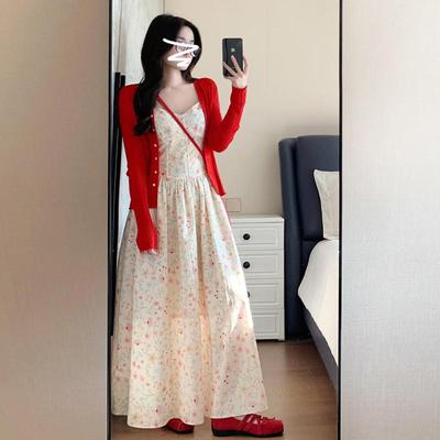 茶歇法式绝美碎花吊带连衣裙子女2025春夏季新款独特漂亮长裙套装