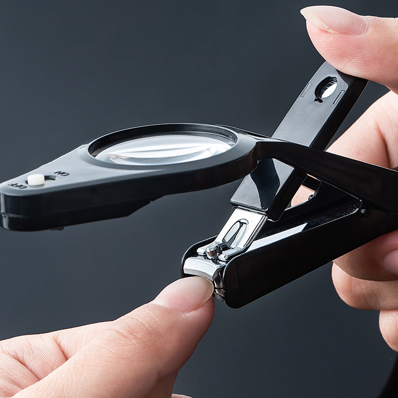 老人专用指甲刀LED发光带放大镜的剪指甲成人厚硬趾甲专用指甲钳