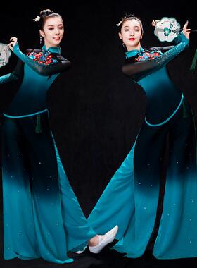 秧歌服演出服新款春夏中国风现代广场舞古典舞蹈服装飘逸扇子舞女