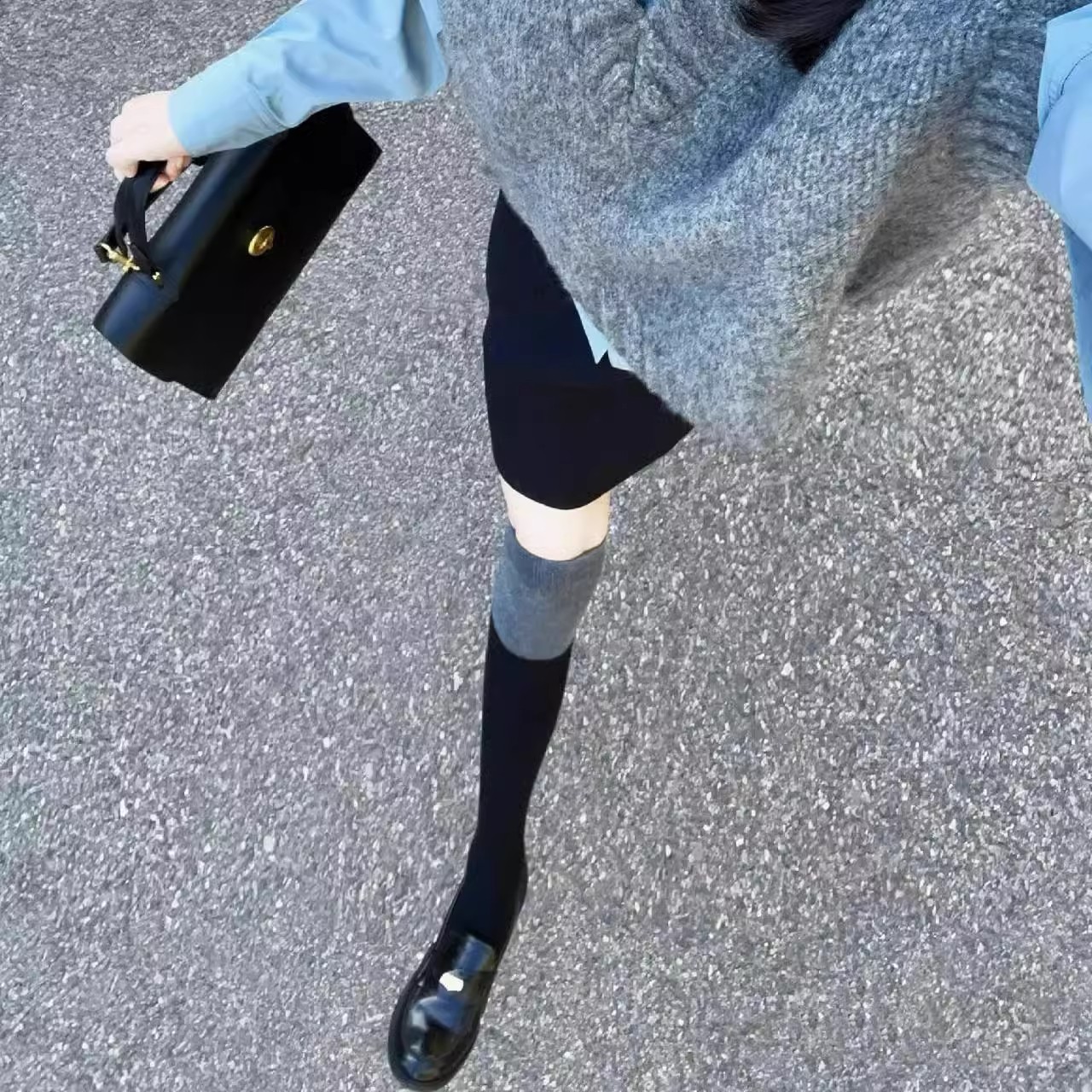 小腿袜子女2026新款黑灰拼高长筒袜子秋冬强压显瘦过膝羊毛大腿袜