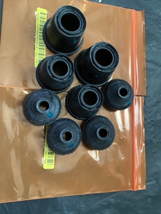 适用三菱跑车GT3000/3000GT/GTO/前下支臂球头防尘套外球头防尘套
