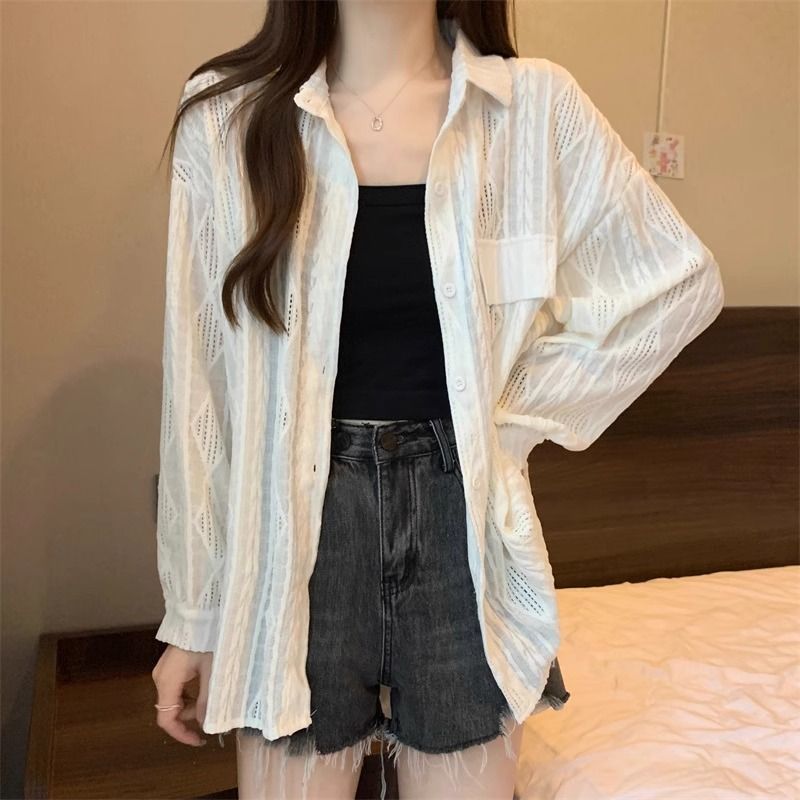 法式独特别致钩花镂空防晒衬衫2025新款女夏新款显瘦白色衬衣上衣