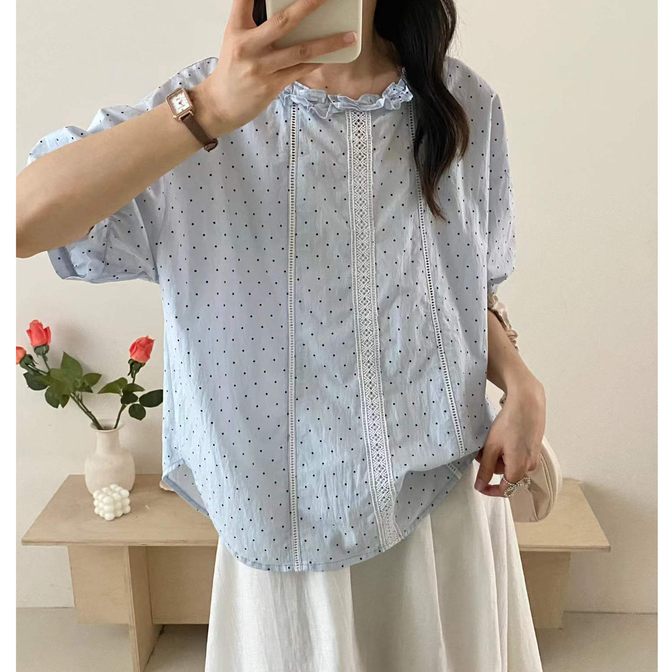 背后纽扣蕾丝镂空拼接衬衫短袖小清新圆点木耳边衬衣立领夏季上衣