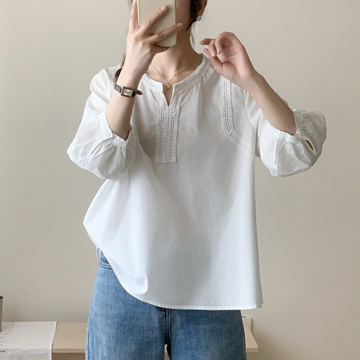 七分袖白衬衫女夏休闲套头娃娃衫小V领灯笼袖镂空拼接小清新上衣