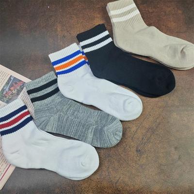 学院风三条杠条纹运动中筒袜