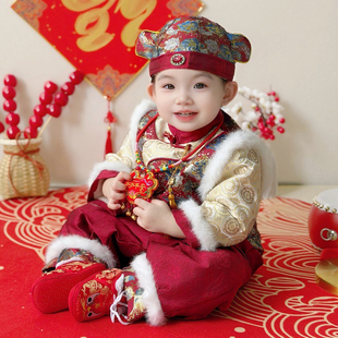 龙年宝宝礼服男一周岁套装秋冬新中式幼儿百天宴黄马褂女拜年唐装
