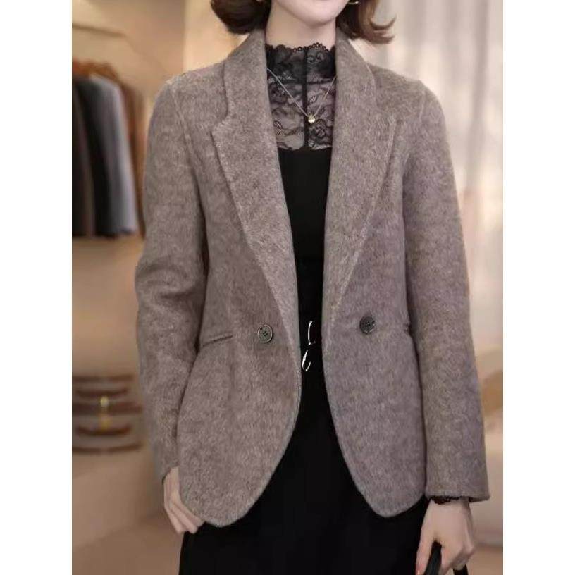 韩国高端羊毛呢西装外套2025秋冬新款覆古两粒扣气质短款休闲西服