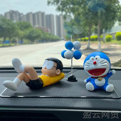 正品2023年叮猫汽车当摆件车载大内雄创意哆啦A梦中台车装饰品控