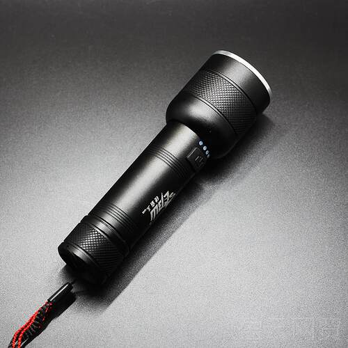 正品猎霸M46强光手电筒变焦可0充电26王65超亮远小型便携射户外家
