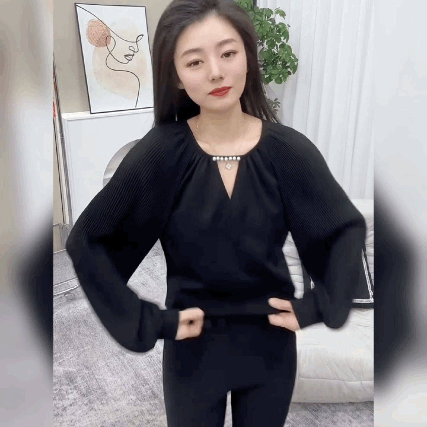 压褶镂空小众打底衫高级感圆领黑色上衣法式轻奢灯笼袖T恤小衫女