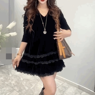 黑色遮肉高级感荷叶边A字裙宽松裙子洋气蕾丝拼金丝绒V领连衣裙女