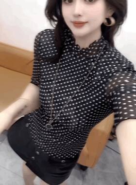 气质半高领波点蕾丝短袖T恤衫女
