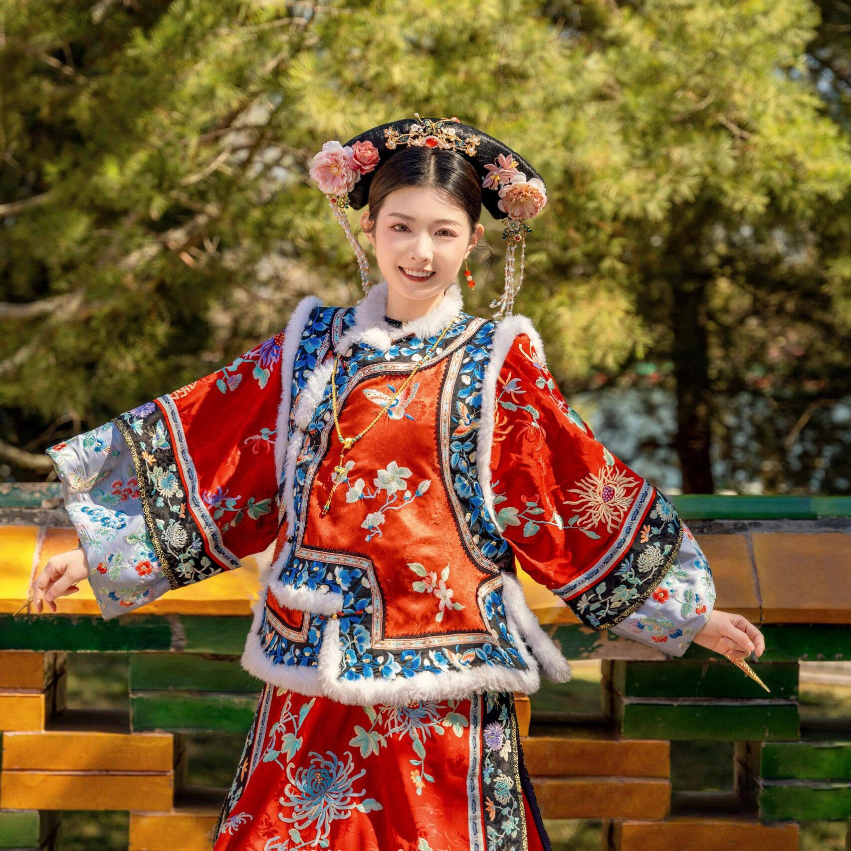 汉服女冬季加绒加厚格格服3D印花加绒黑红马甲宫廷风坎肩拜年服冬,女装/女士精品,汉服上装,淘宝优惠券,粉丝福利购,淘宝优惠卷