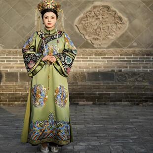 清朝女满清贵妃旗装宫廷风甄嬛同款吉服皇后娘娘服北京故宫旅拍服