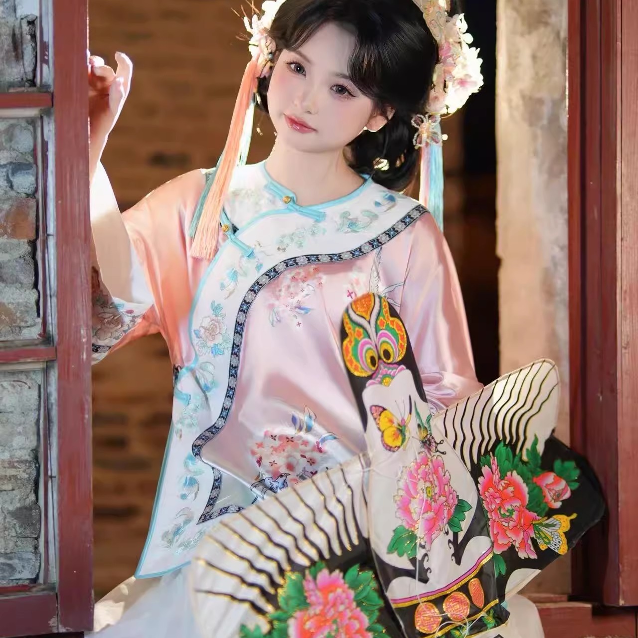 一袭汉服惊艳时光古韵自来