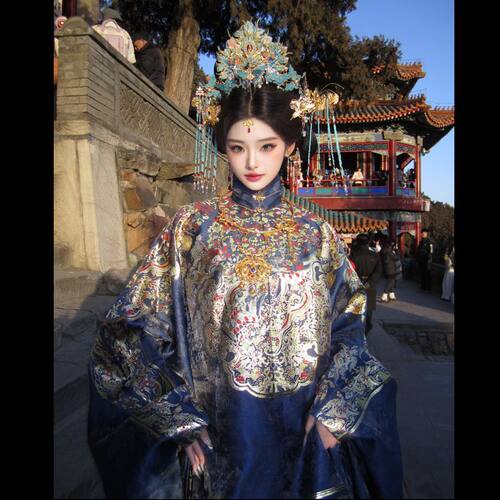 明制妆花织金蟒袍汉服