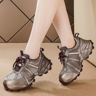 老爹鞋女款2025新款秋冬爆款加绒软底休闲鞋子厚底复古女士运动鞋