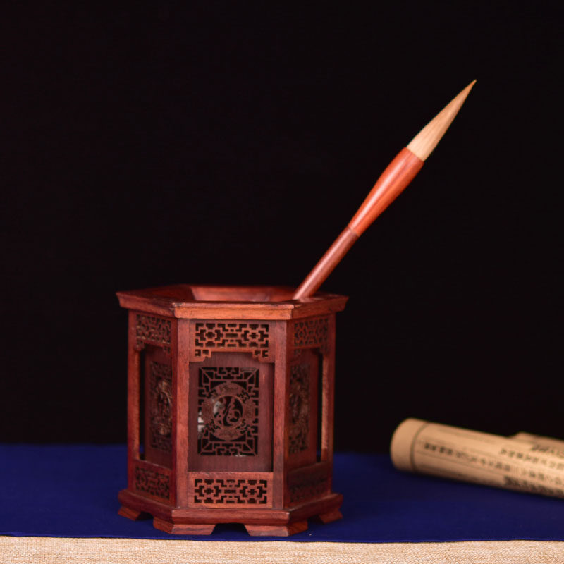 ZHENYAN 자단 펜 홀더 복고풍 마호가니 브러시 홀더 FU라는 단어가 있는 중공 조각 학습실 장식품 문구류 골동품 중국 스타일 사무용품 교사를 위한 맞춤 학생 선물