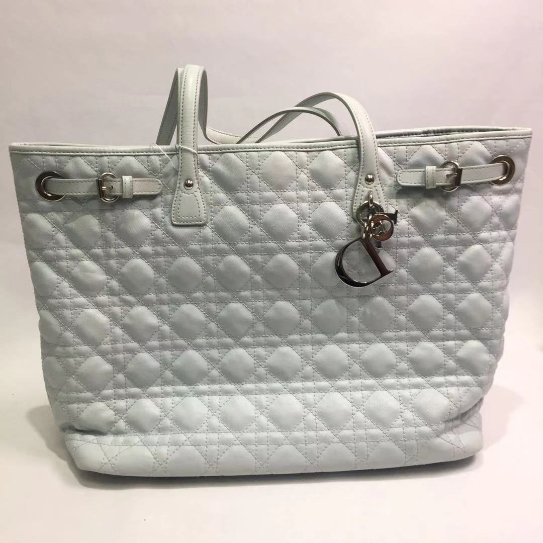 95新 迪奥浅蓝色帆布女士手提包  8.30在类目 闲鱼优品, 箱包皮具/热销女包/男包, 女士包袋中 - 来自Buy2taobao.com提供专业的淘宝代购服务