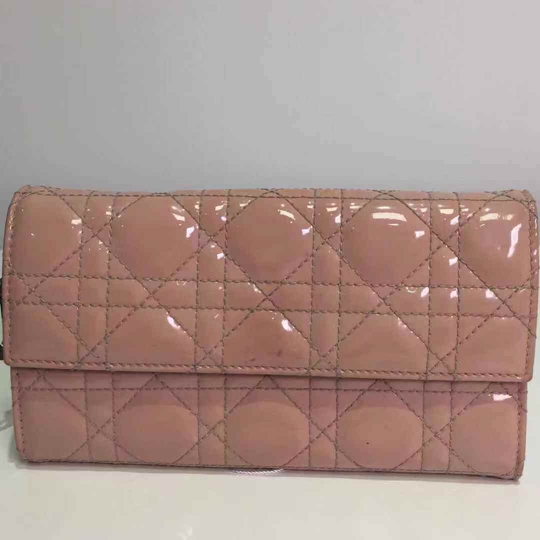 9新 迪奧裸色漆皮女士手提包  8.8在類目 閑魚優品, 箱包皮具/熱銷女包/男包, 女士包袋中 - 來自Buy2taobao.com提供專業的淘寶代購服務