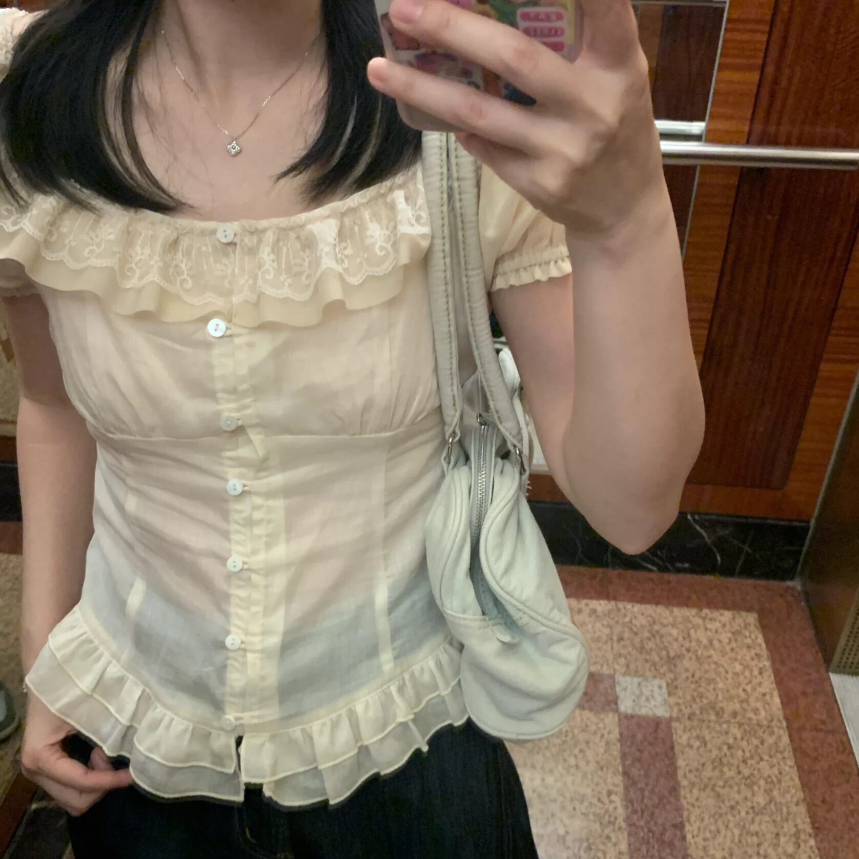 岛知道《春尽》夏日清凉蕾丝花边修身性感修身裸粉色小衫