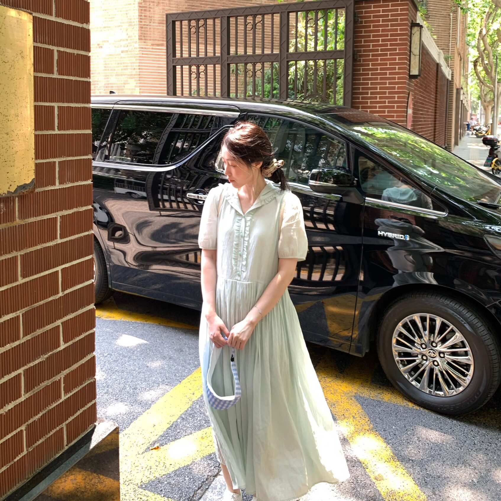 岛知道《薄荷香气》夏日少女纯色荷叶边连帽短袖百褶连衣裙