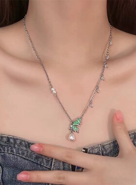 新中式蝴蝶吊坠项链配饰女锁骨链颈链小众设计感时尚个性蛇骨链女