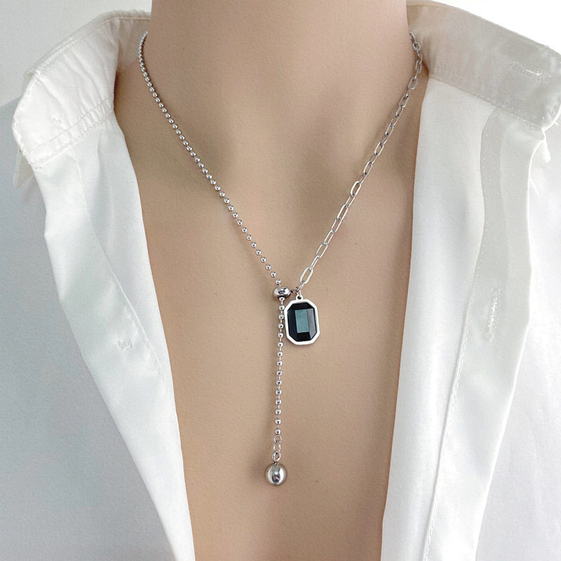 黑色吊坠项链男潮高级设计感轻奢小众中性男女通用锁骨链卫衣配饰