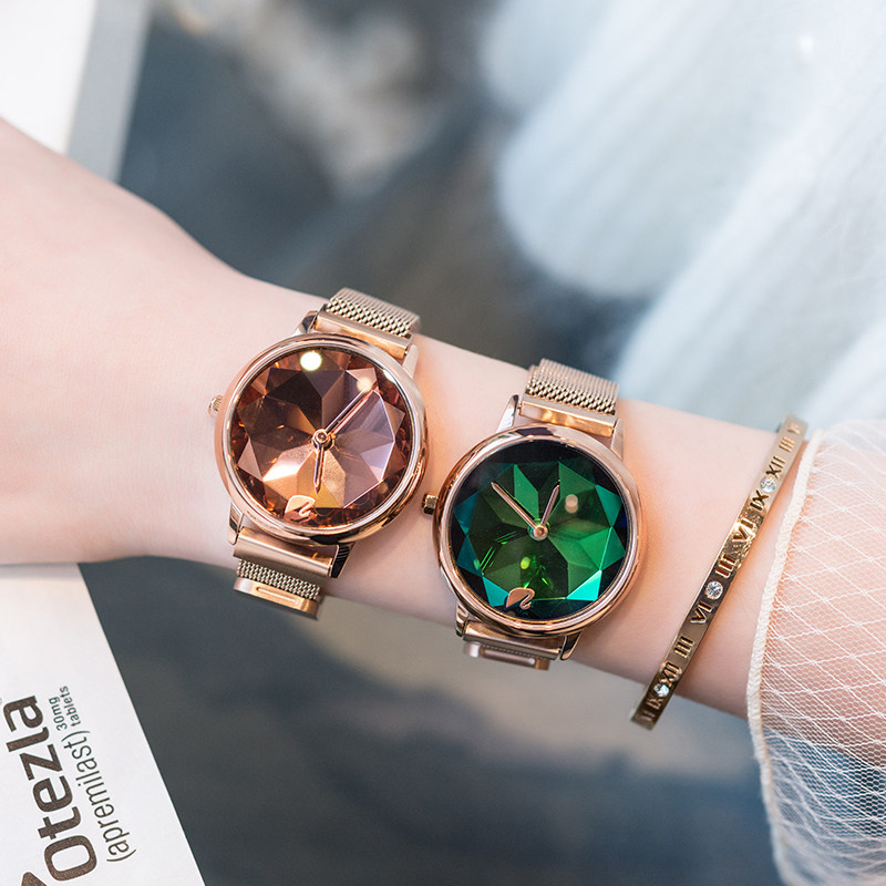 卡凡詩小天鵝手表女時尚棱形切割鏡面女士手表時尚電子磁帶石英表在類目 手錶, 腕錶中 - 來自Buy2taobao.com提供專業的淘寶代購服務