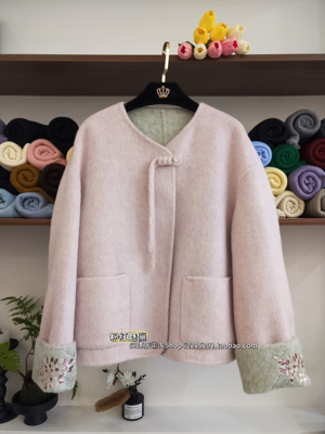 欧洲站10月21日实体店㊣2025袖口刺绣蚕丝绵羊毛国风双面羊绒大衣