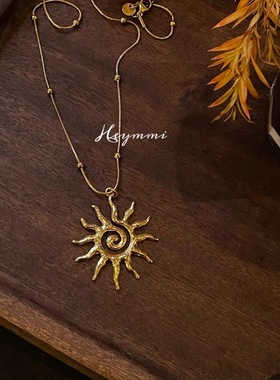 简约螺旋古着镂空金色太阳项链