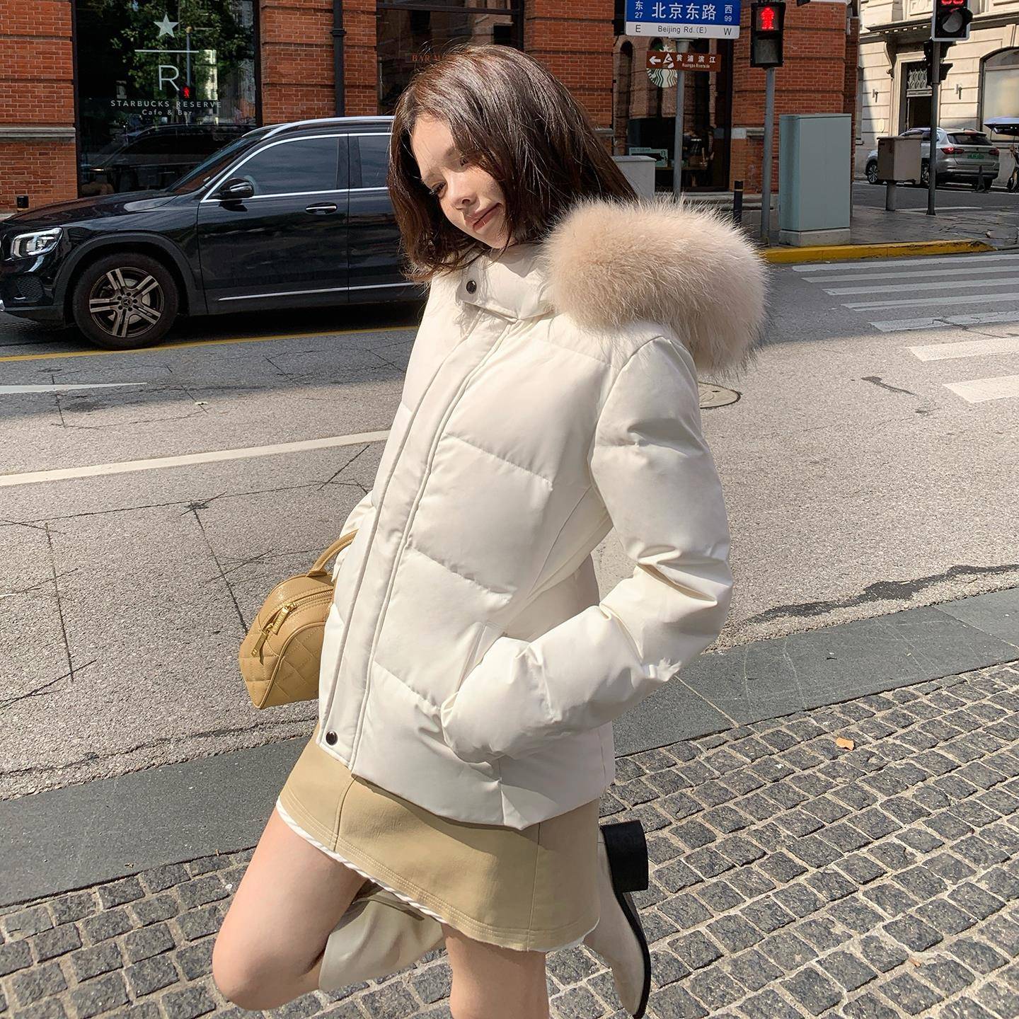 收腰羽绒服女冬季短款2025新款修身显瘦真毛领90白鸭绒保暖外套潮