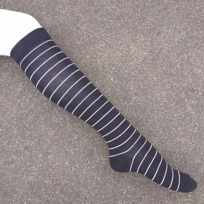 销售女35-38码黑色棉质条纹及膝长筒袜子