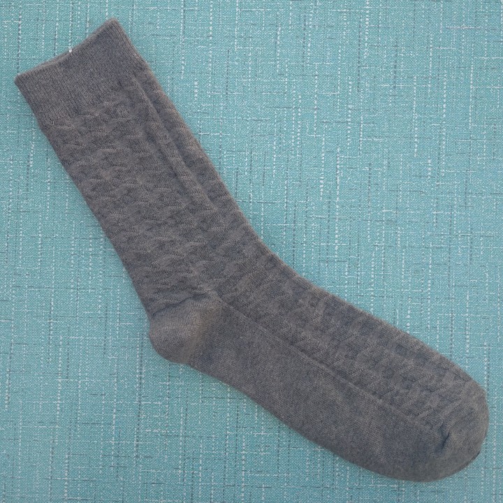 销售男39-42码灰色棉质中筒袜子