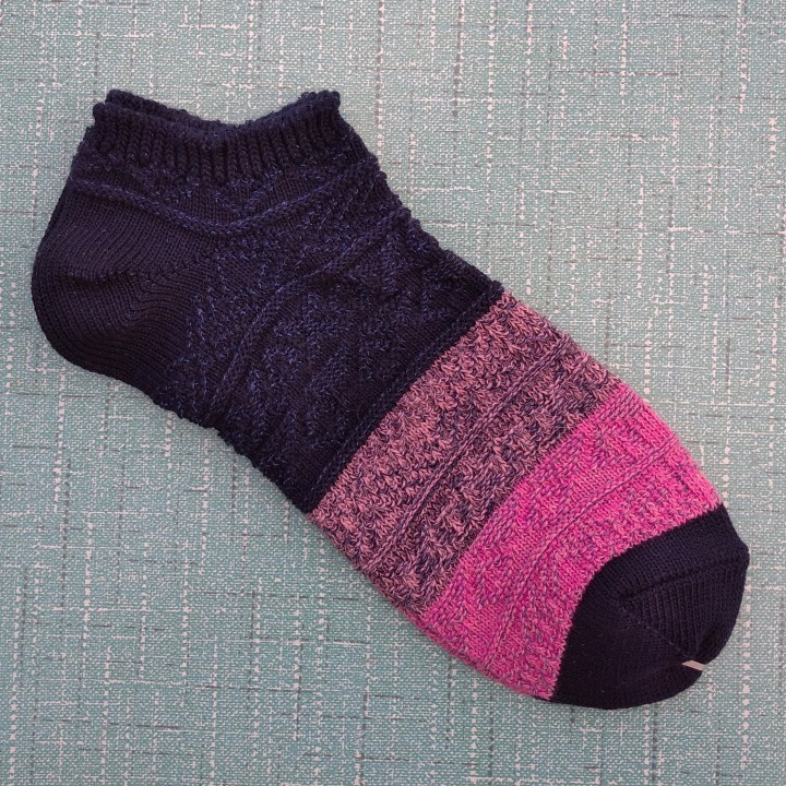 销售男39-42码全棉纱条纹短筒袜子