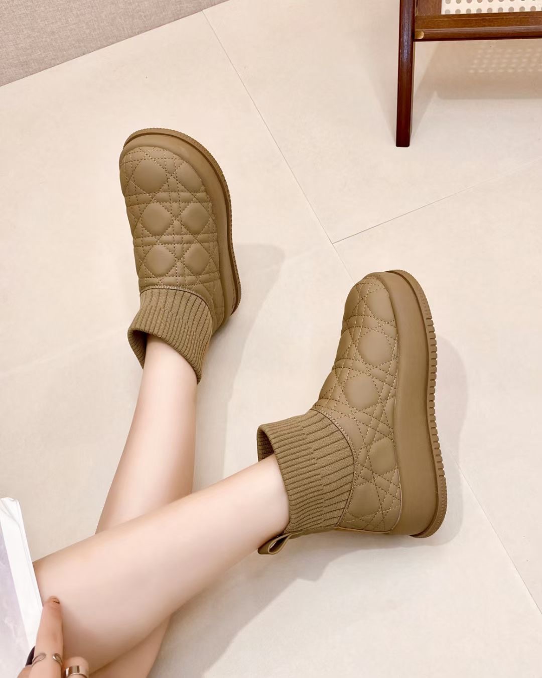 足够爱2025面包鞋雪地靴女款冬针织套筒平底靴潮棉鞋女冬短筒加绒