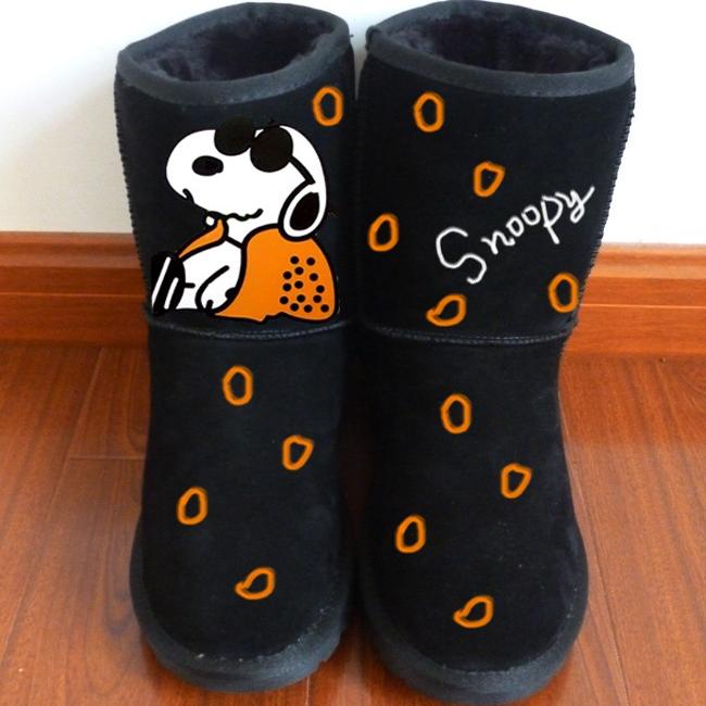 正品包邮W-4042史努比snoopy中筒牛皮雪地靴手绘靴涂鸦男女情侣靴