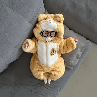 宝宝连体衣冬装加厚外穿棉服小月龄外出抱抱服冬季婴儿衣服过年服