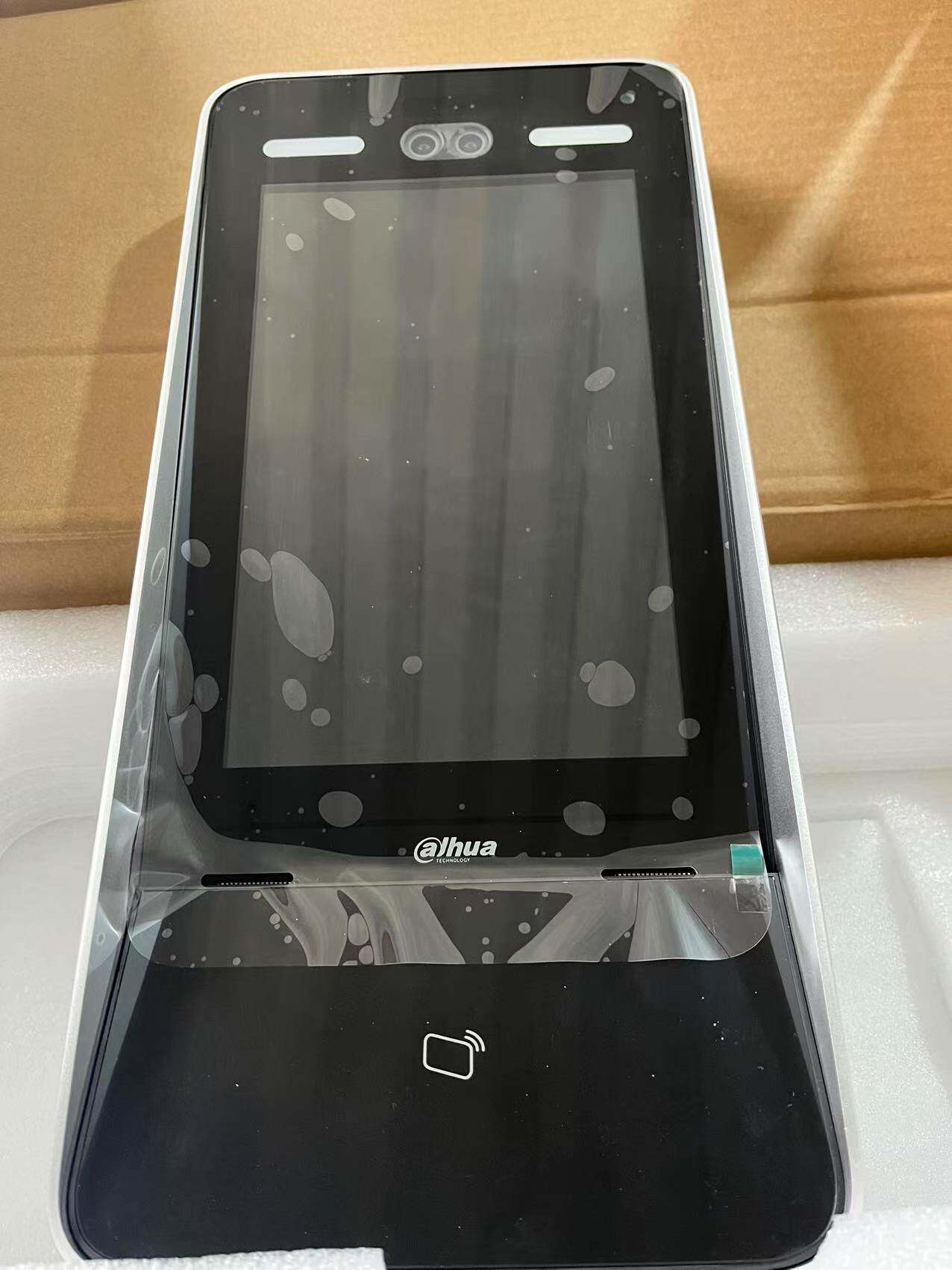 大华DH-ASI8215Y-V3 200万10.1寸触摸显示屏人脸门禁一体机