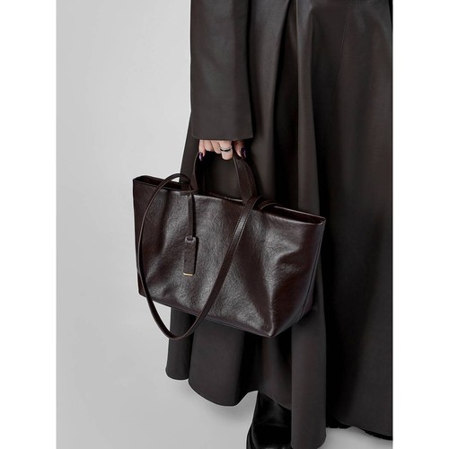 官方正品女包新款真皮女包腋下单肩牛皮托特包小众斜挎复古软皮大