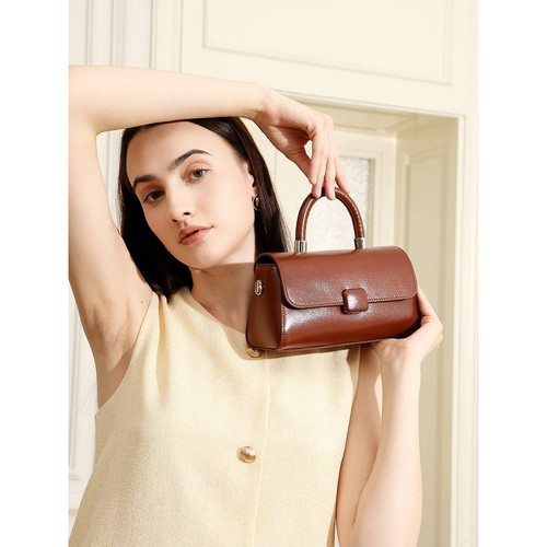 官方正品真皮手提包女2025新款包包轻奢小众高级感单肩斜挎包轻便
