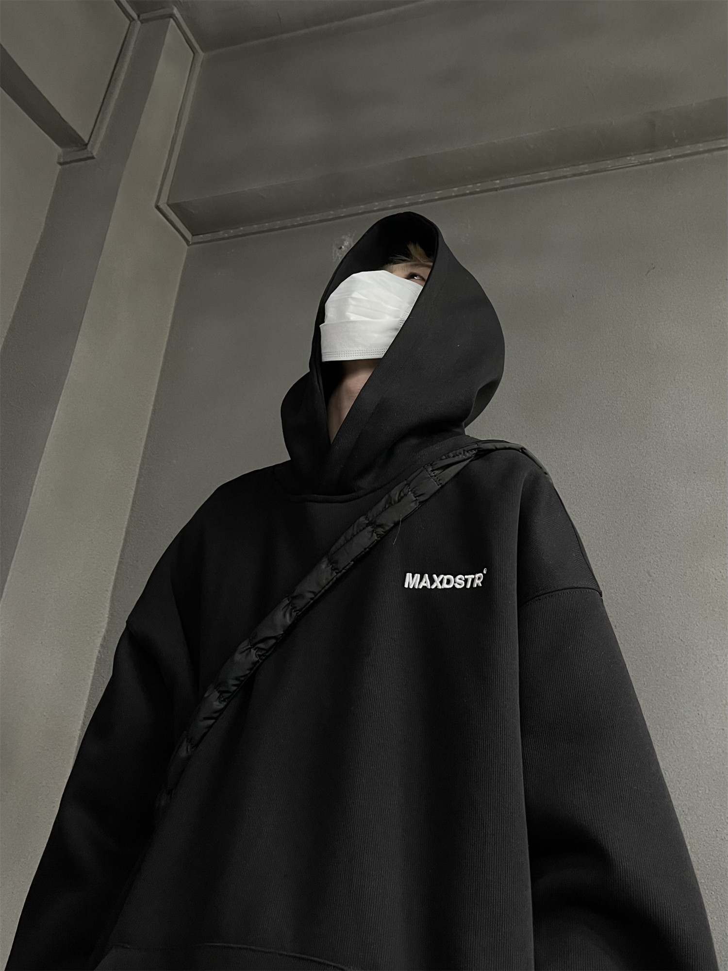 MAXDSTR 미국 오리지널 편지 자수 후드 티셔츠 남성용 솔리드 컬러 하이 엔드 트렌디 브랜드 커플 까마귀 자켓